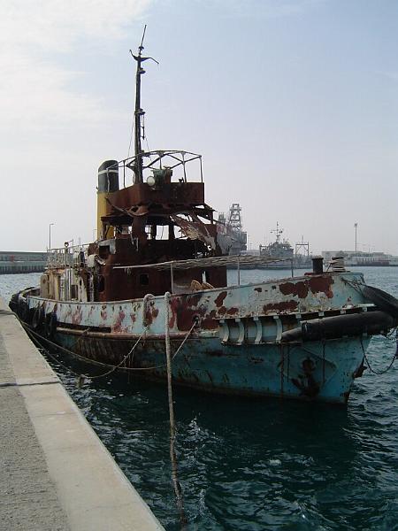tug11.jpg